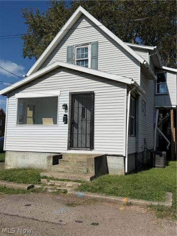 723 SW Raynolds Place SW Canton OH 44707