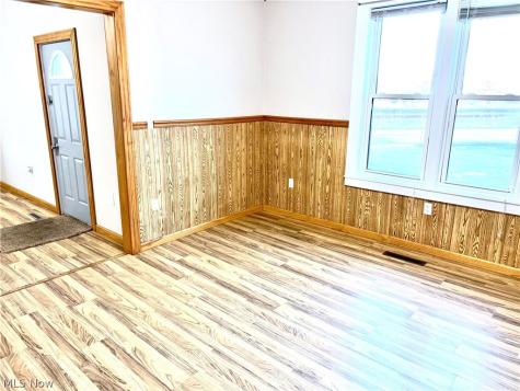 90 Oak Street Mansfield OH 44902