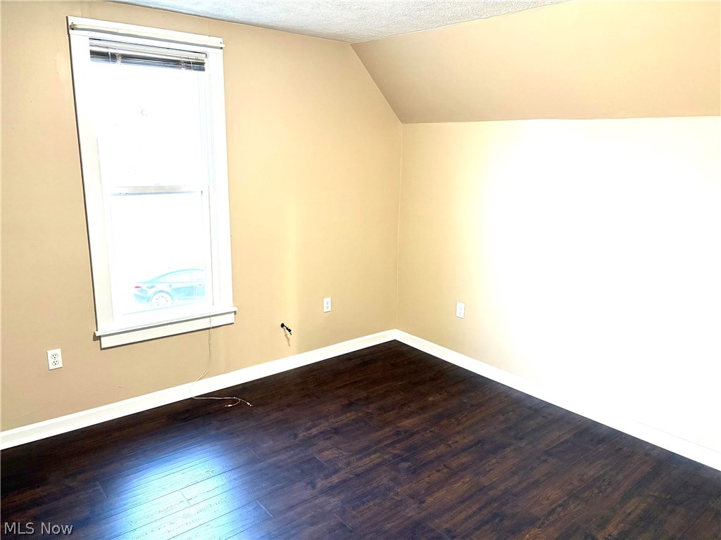 90 Oak Street Mansfield OH 44902