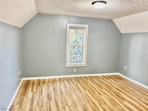 90 Oak Street Mansfield OH 44902