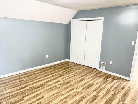 90 Oak Street Mansfield OH 44902