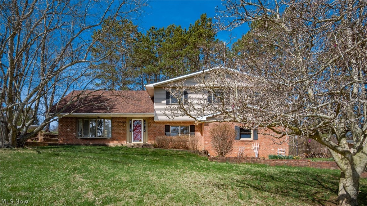 2695 Ash Meadows Boulevard Zanesville OH 43701