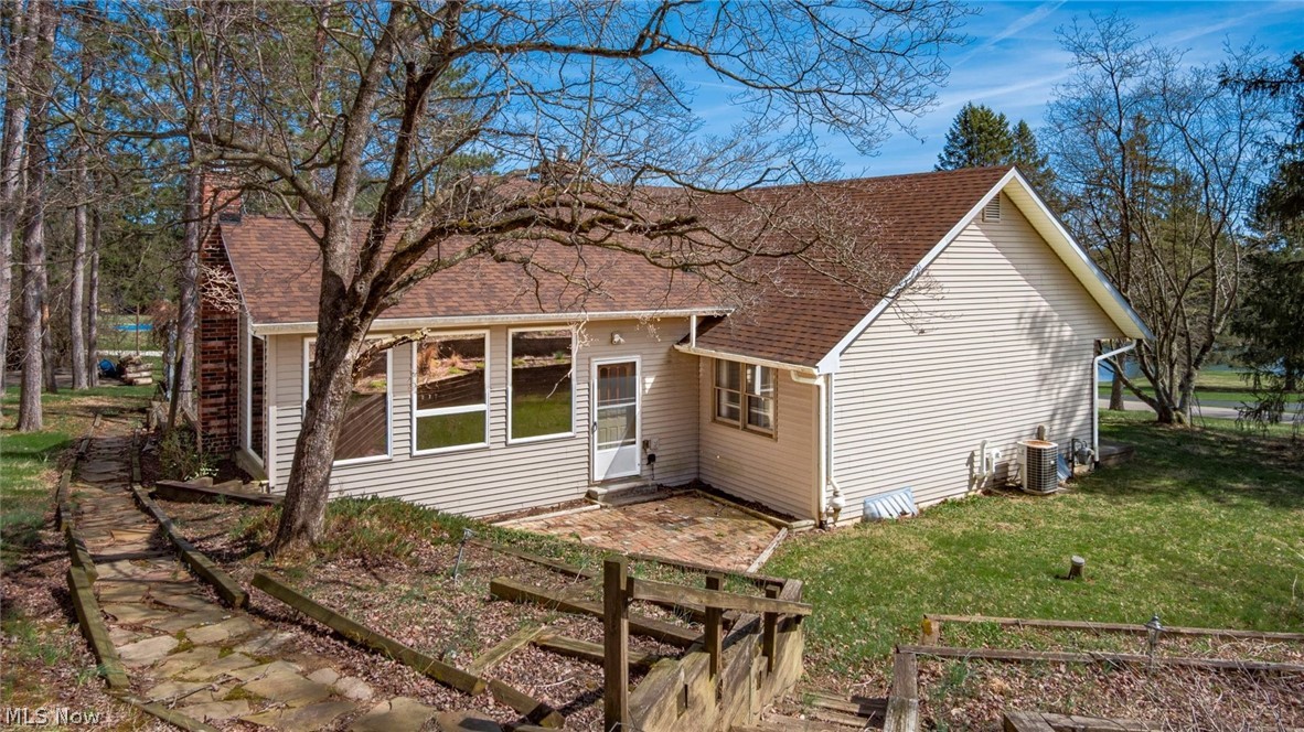2695 Ash Meadows Boulevard Zanesville OH 43701