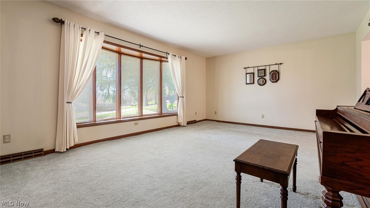 2695 Ash Meadows Boulevard Zanesville OH 43701