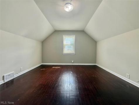 18213 Puritas Avenue Cleveland OH 44135
