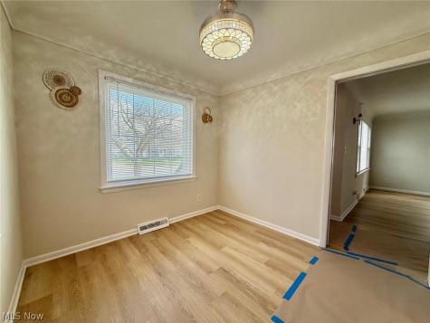 18213 Puritas Avenue Cleveland OH 44135