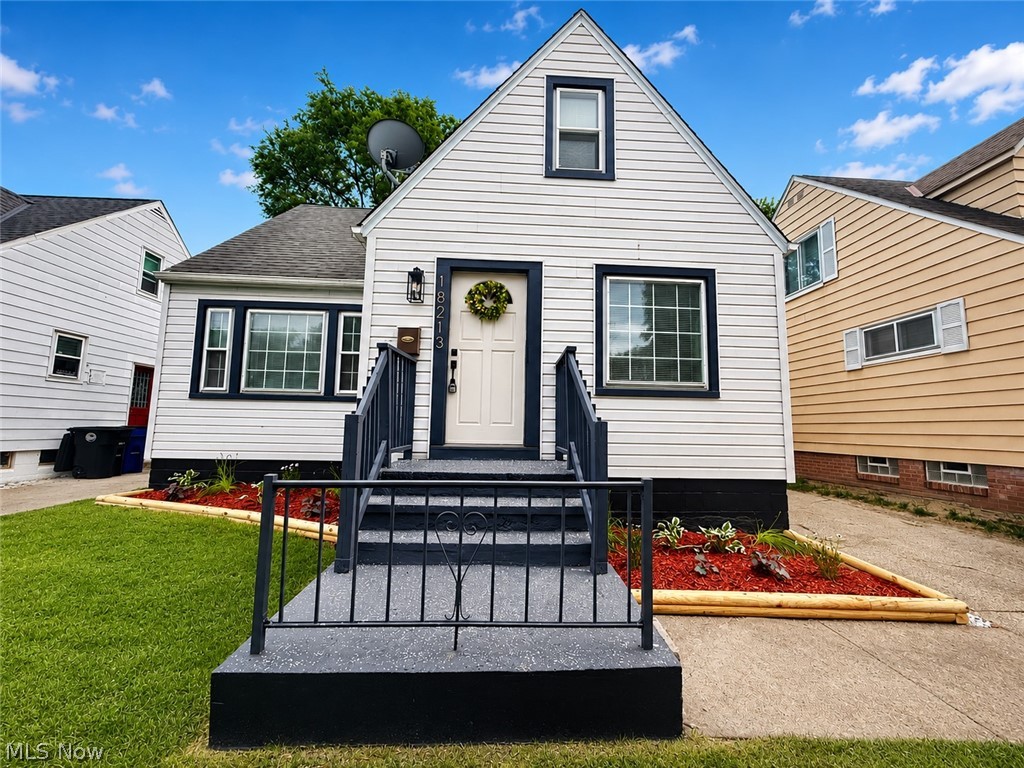 18213 Puritas Avenue Cleveland OH 44135