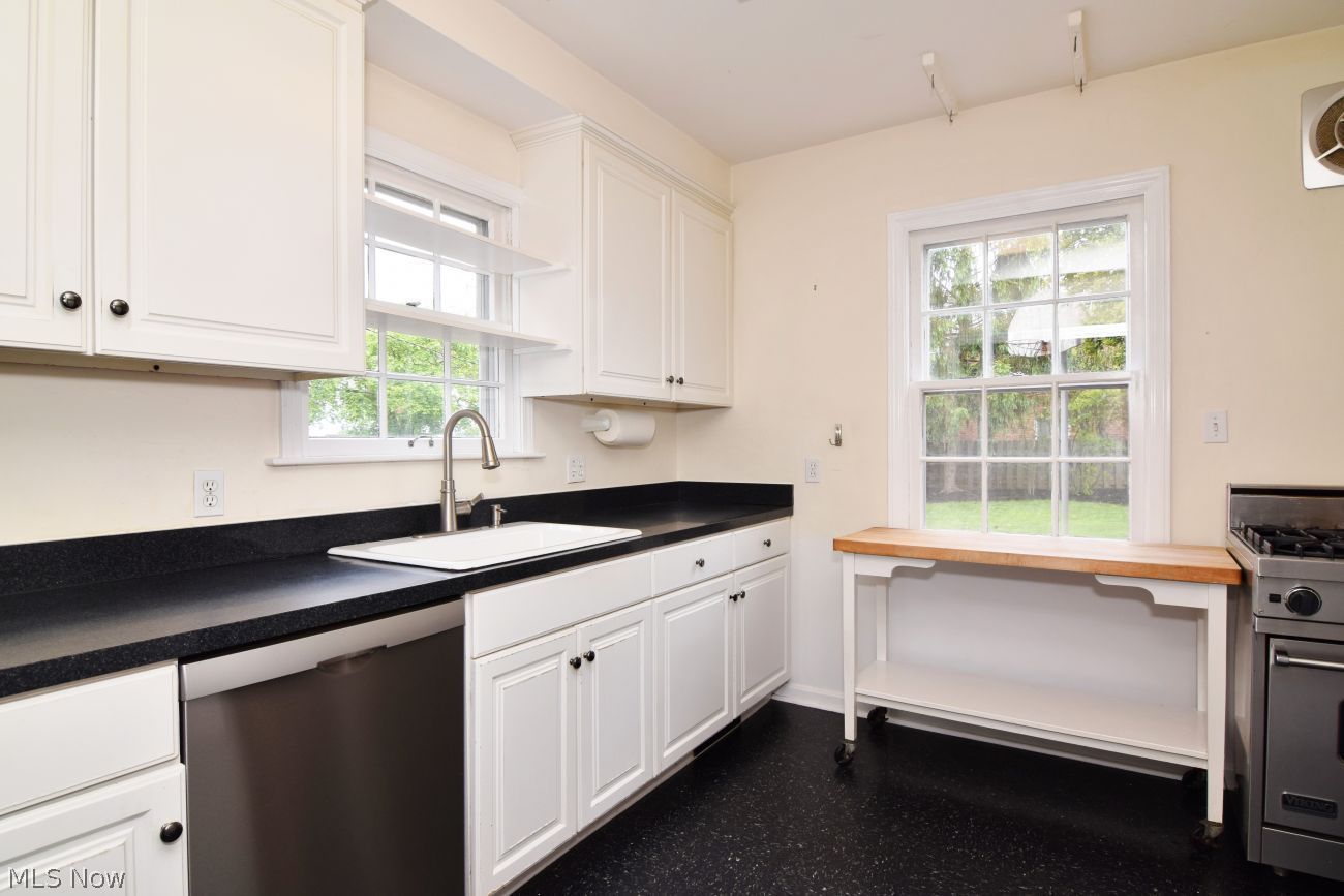 19407 Lomond Boulevard Shaker Heights OH 44122