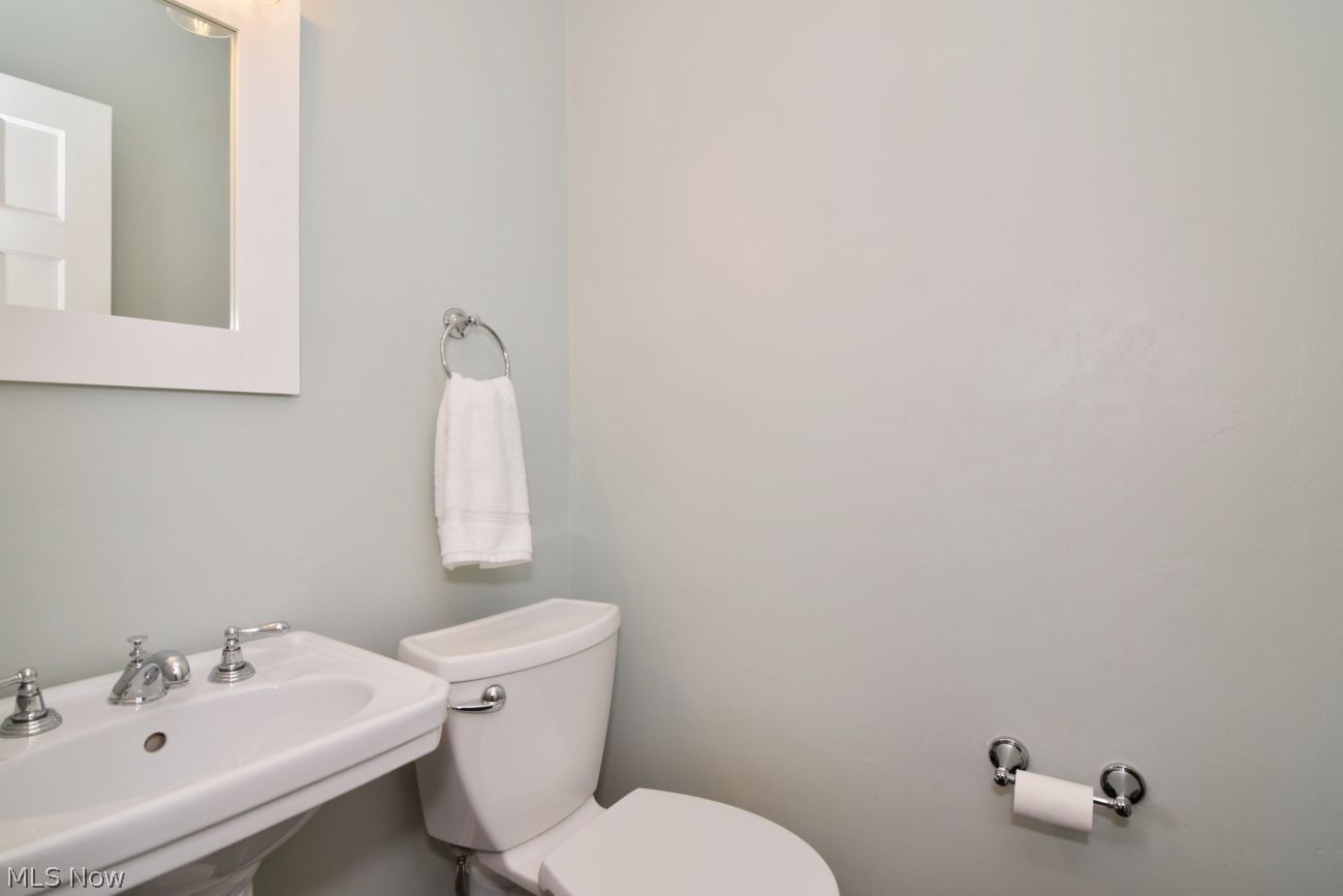 19407 Lomond Boulevard Shaker Heights OH 44122