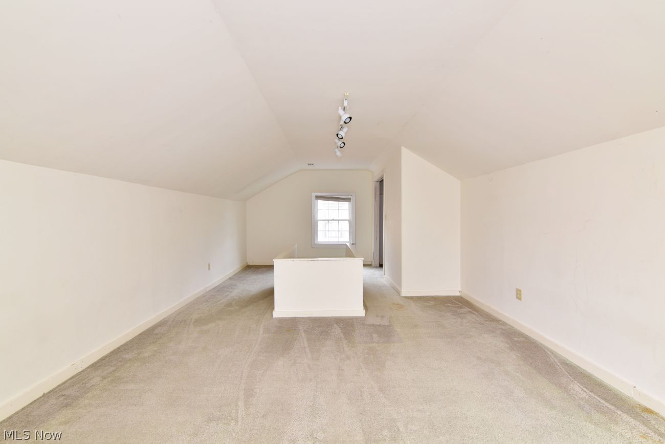 19407 Lomond Boulevard Shaker Heights OH 44122