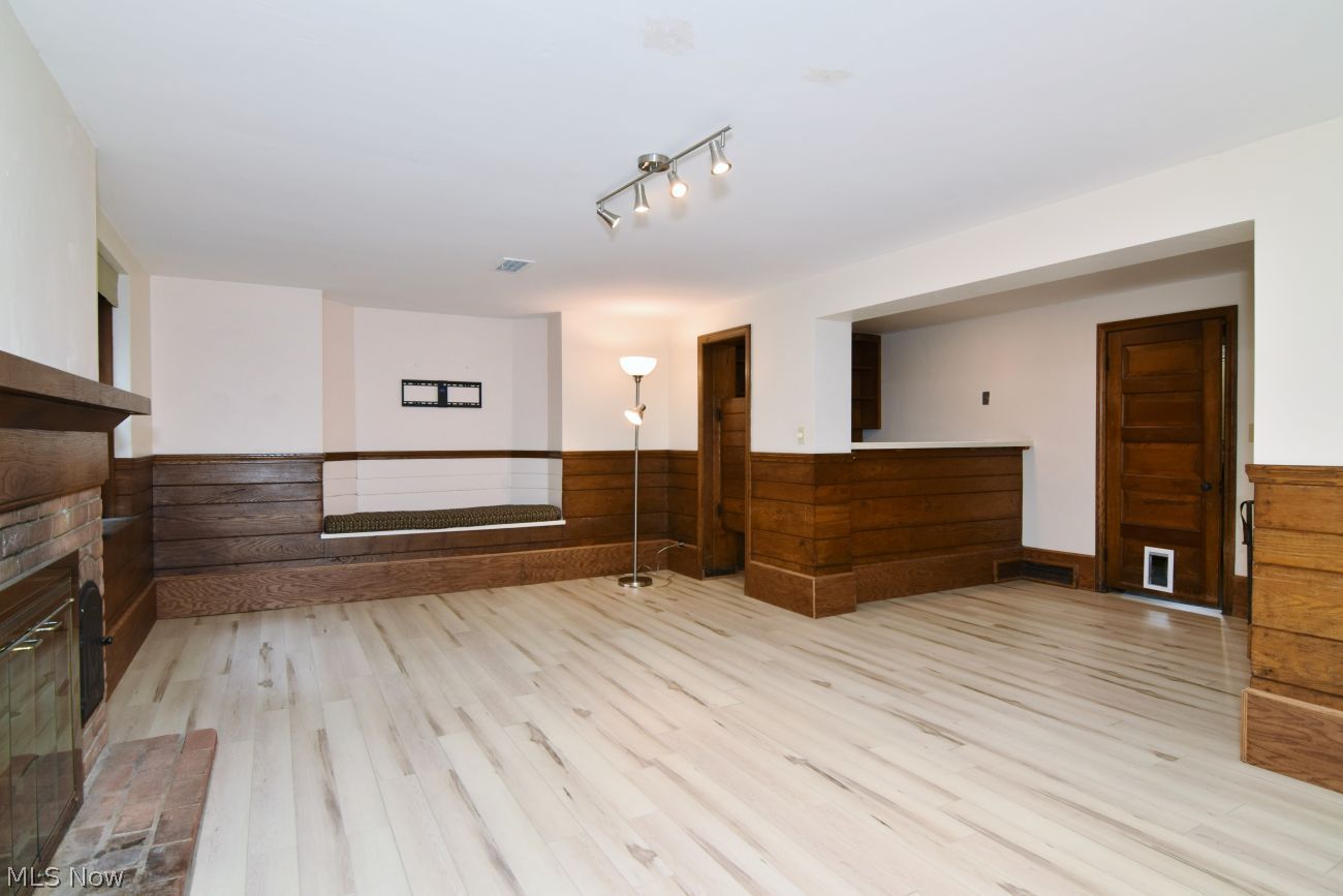 19407 Lomond Boulevard Shaker Heights OH 44122