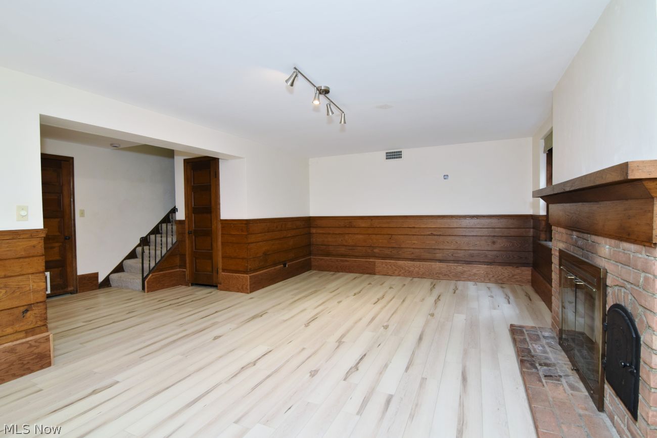 19407 Lomond Boulevard Shaker Heights OH 44122