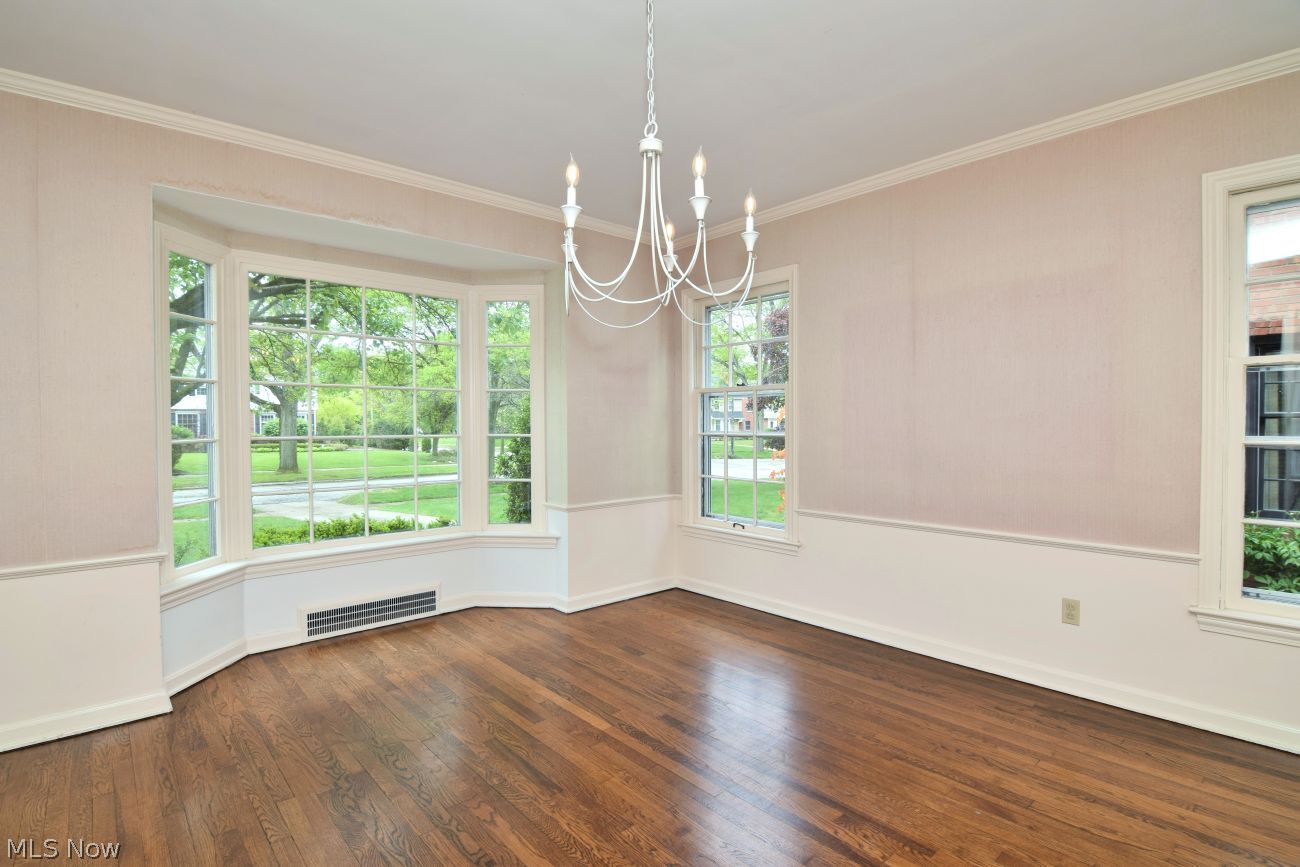 19407 Lomond Boulevard Shaker Heights OH 44122