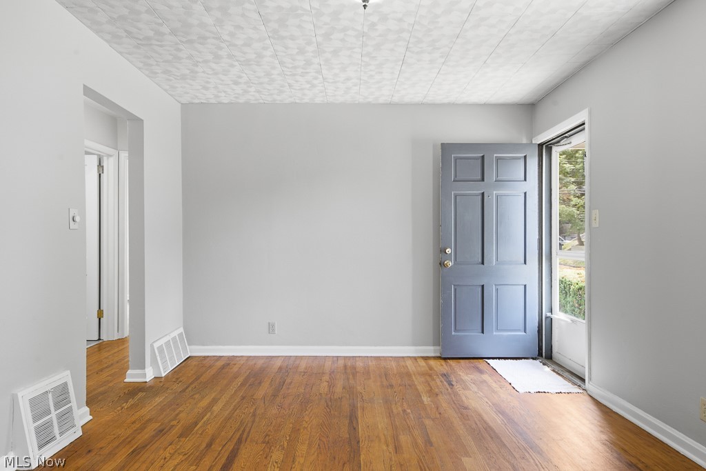 838 Kickapoo Avenue Akron OH 44305