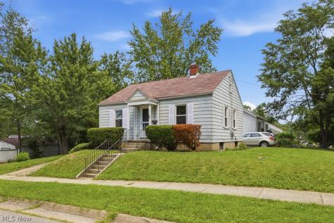 838 Kickapoo Avenue Akron OH 44305