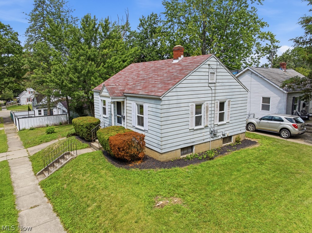 838 Kickapoo Avenue Akron OH 44305