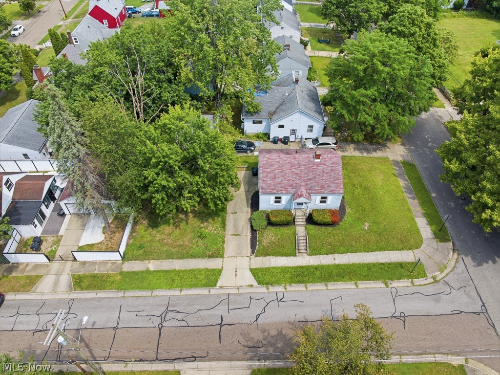 838 Kickapoo Avenue Akron OH 44305