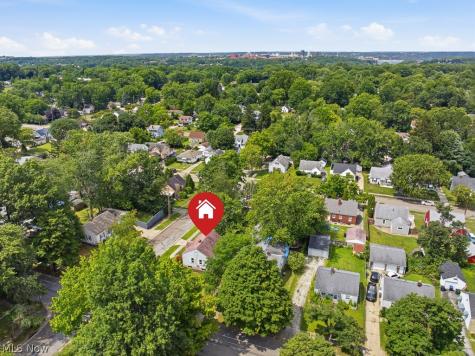838 Kickapoo Avenue Akron OH 44305