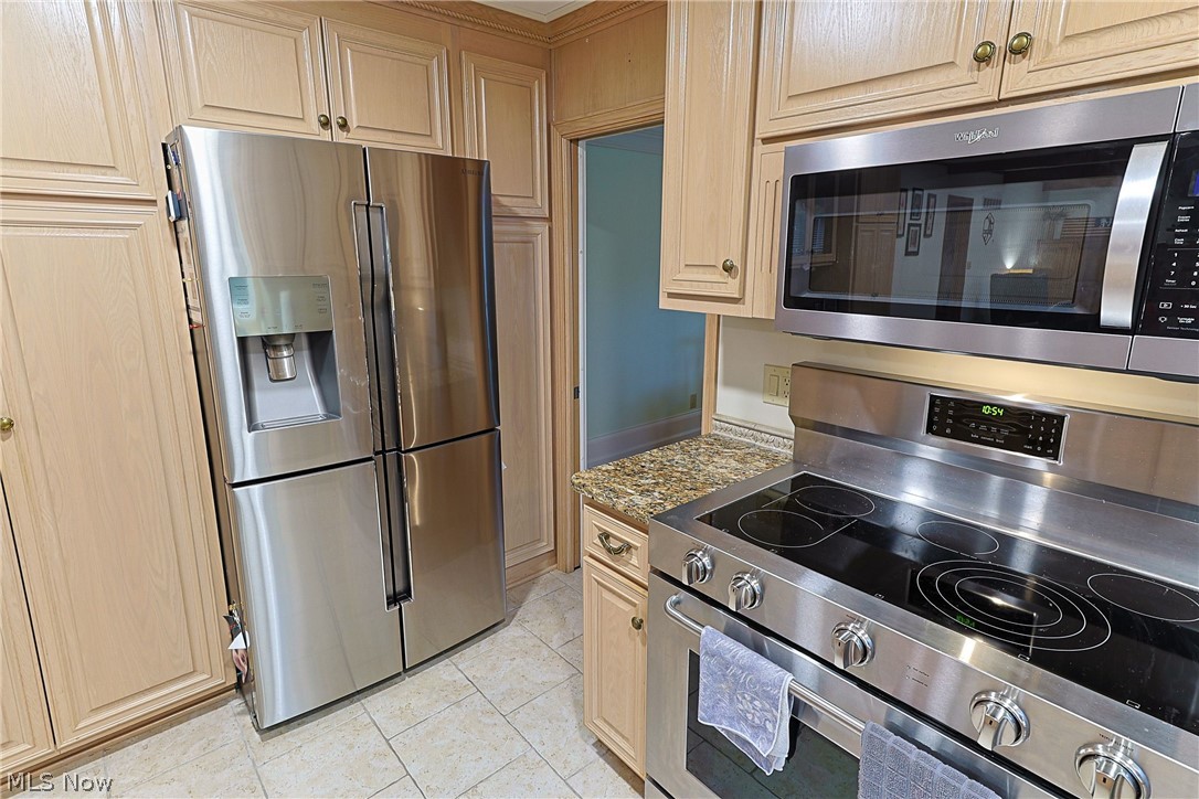 10 Hawthorne Drive Norwalk OH 44857
