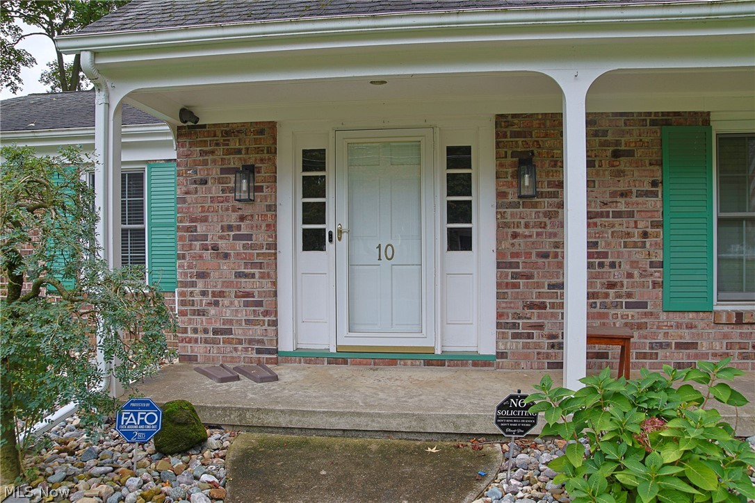10 Hawthorne Drive Norwalk OH 44857