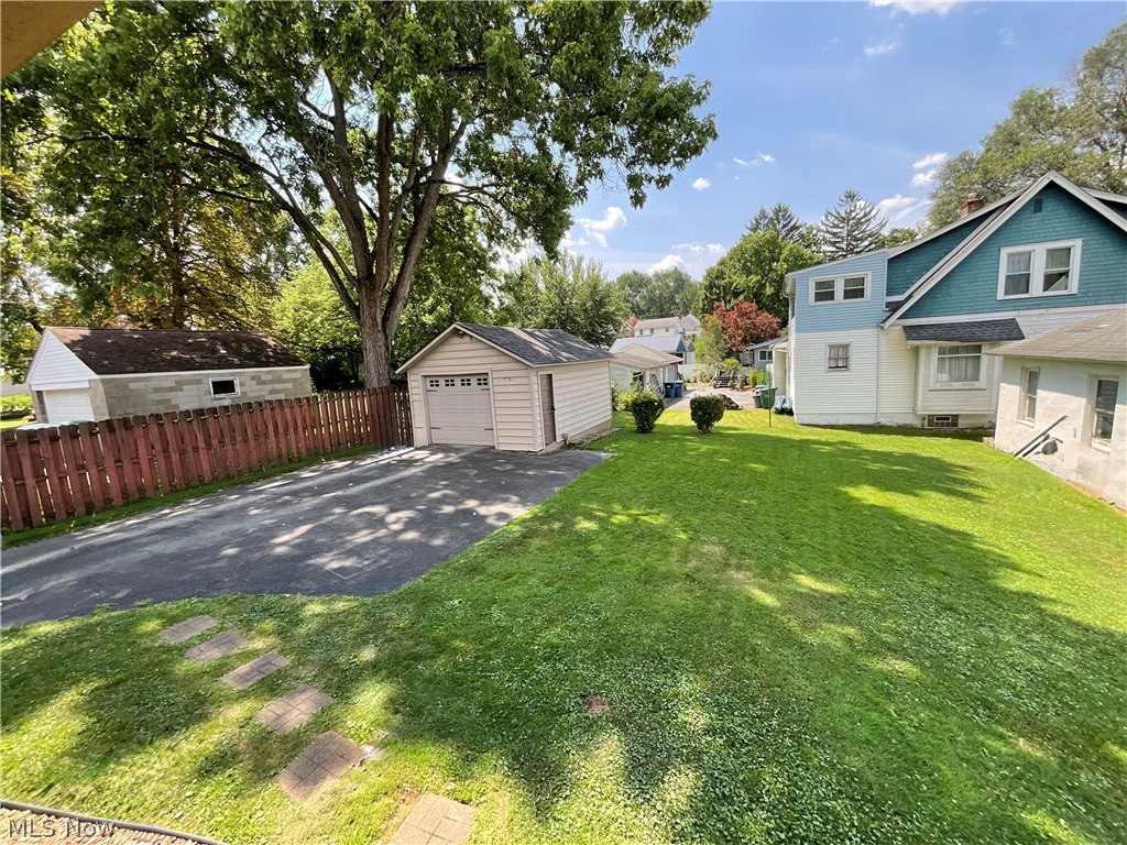 110 Bentley Street Hubbard OH 44425