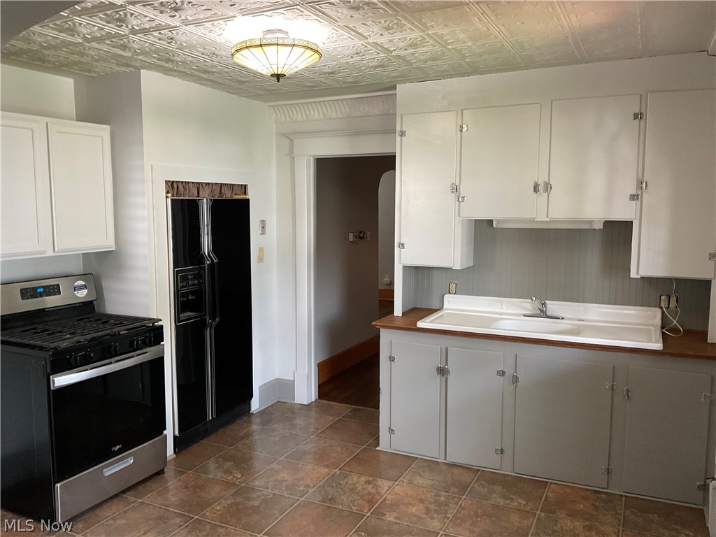 110 Bentley Street Hubbard OH 44425