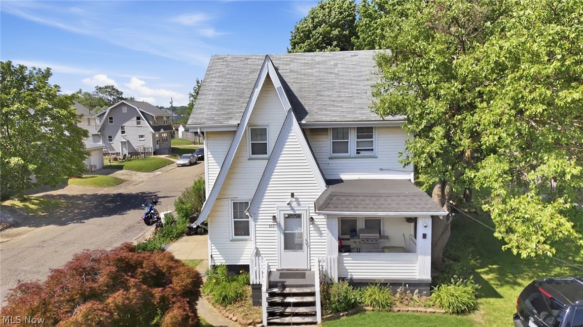 2221 9th Street NW Canton OH 44708