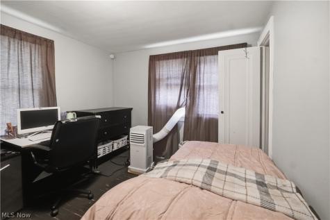 2221 9th Street NW Canton OH 44708