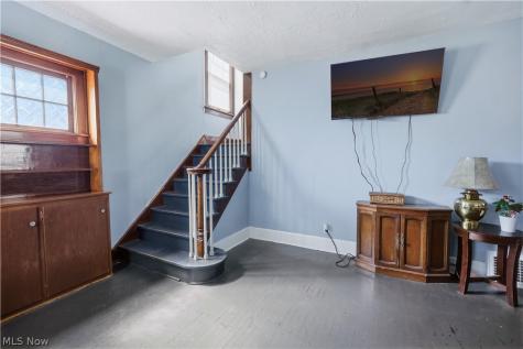 2221 9th Street NW Canton OH 44708