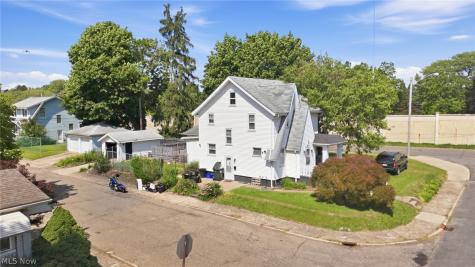2221 9th Street NW Canton OH 44708