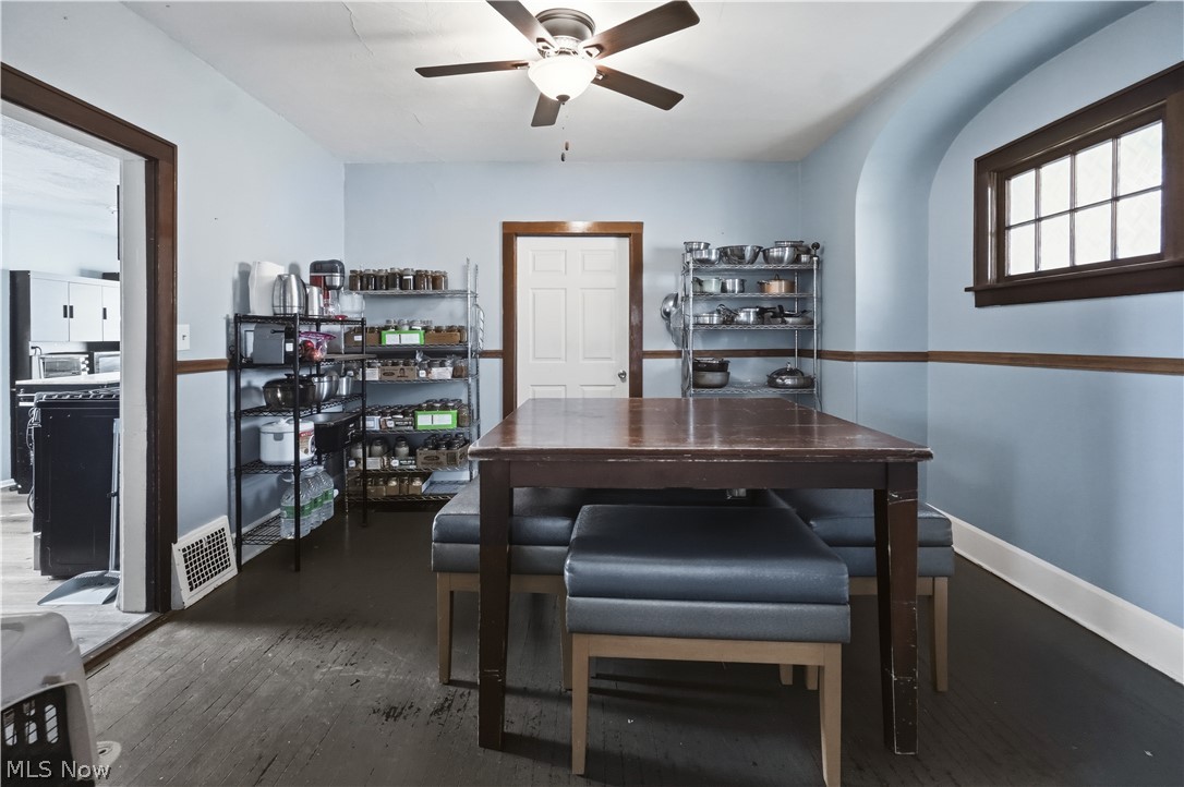 2221 9th Street NW Canton OH 44708