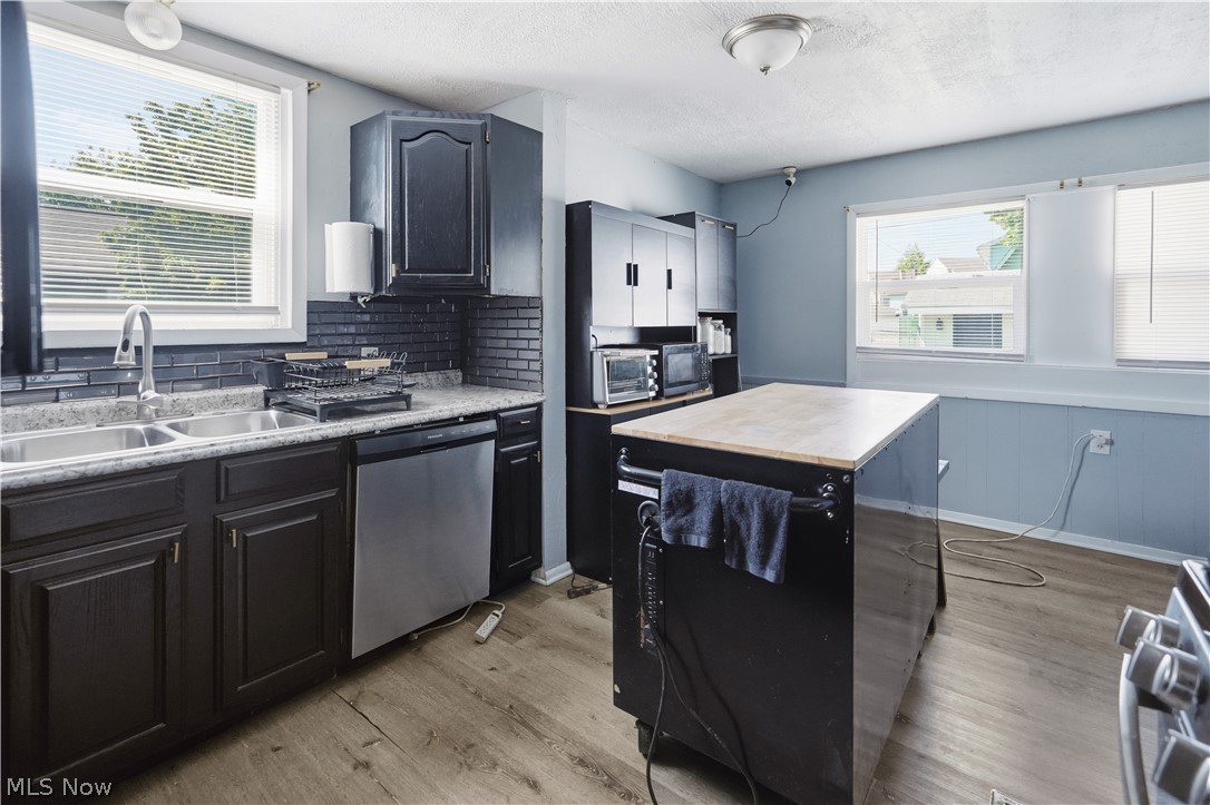 2221 9th Street NW Canton OH 44708