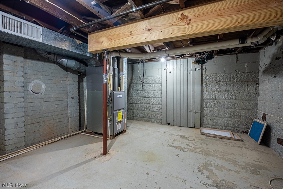 716 Adams Street Conesville OH 43811