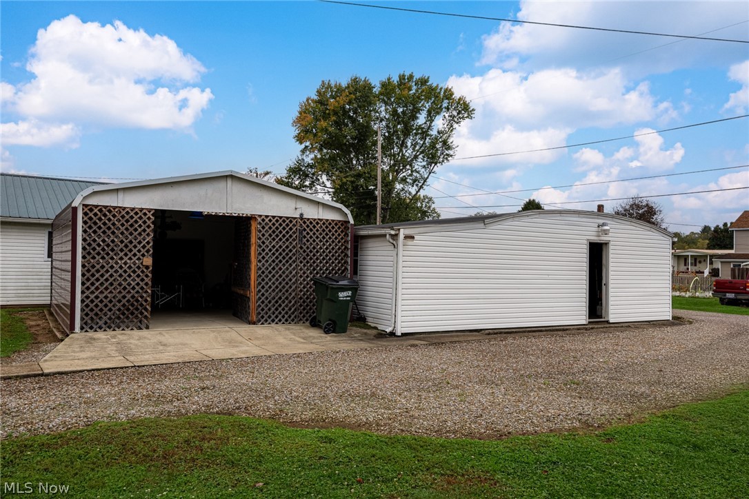 716 Adams Street Conesville OH 43811