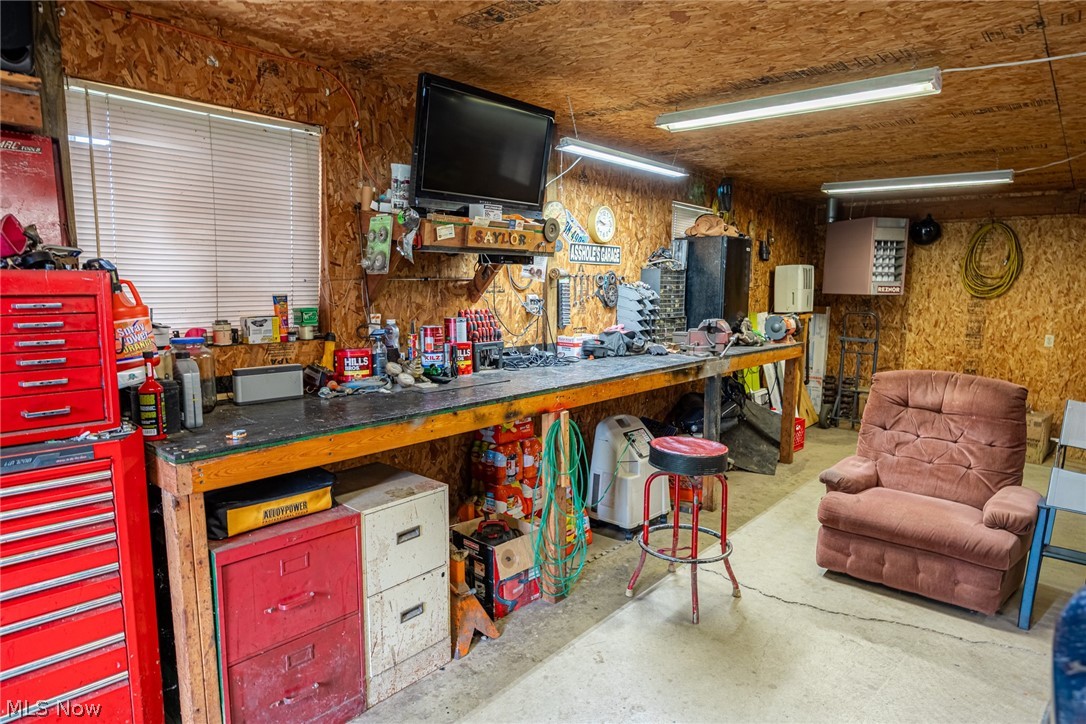 716 Adams Street Conesville OH 43811