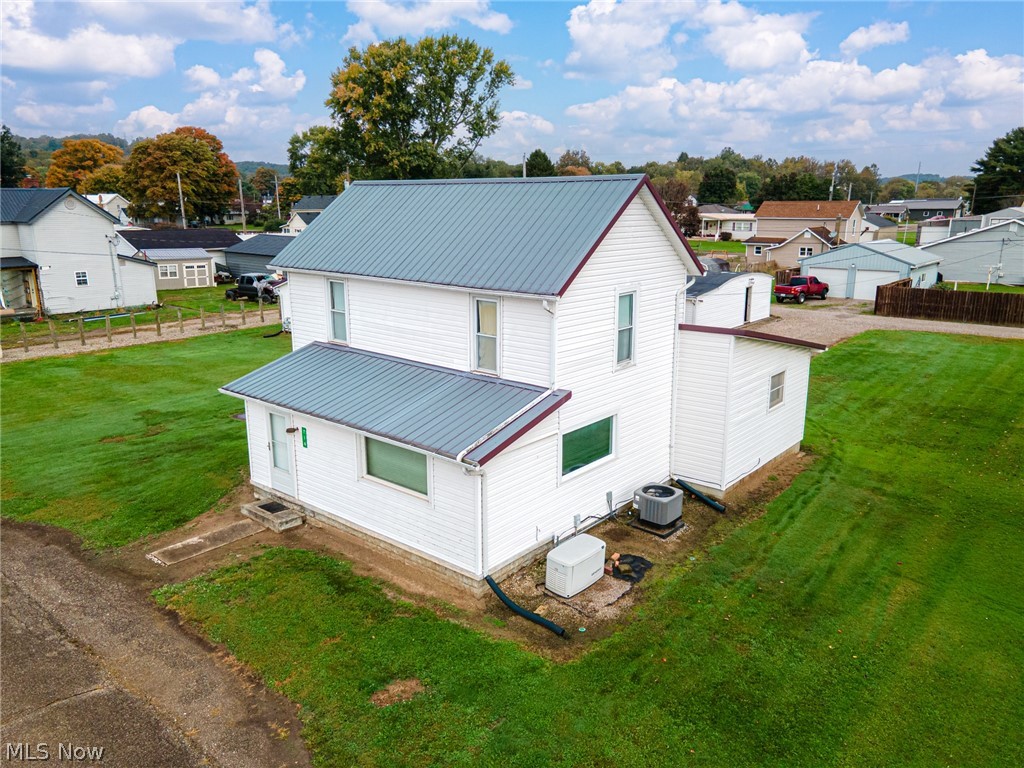 716 Adams Street Conesville OH 43811