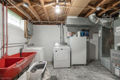 30404 Oakdale Road Willowick OH 44095