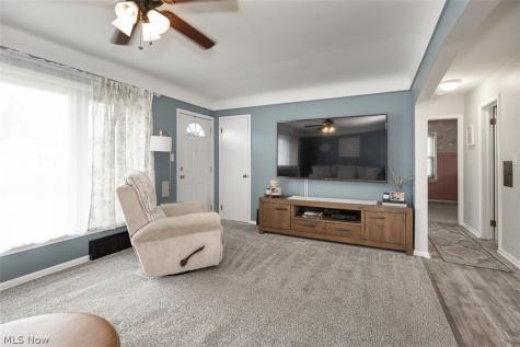 30404 Oakdale Road Willowick OH 44095