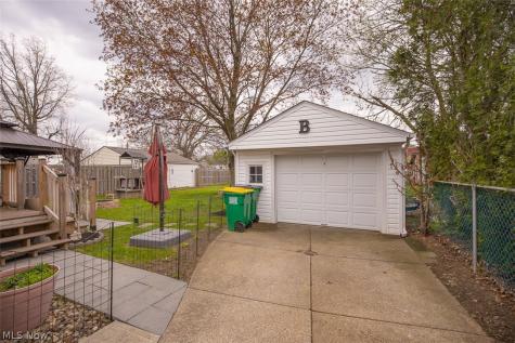 30404 Oakdale Road Willowick OH 44095