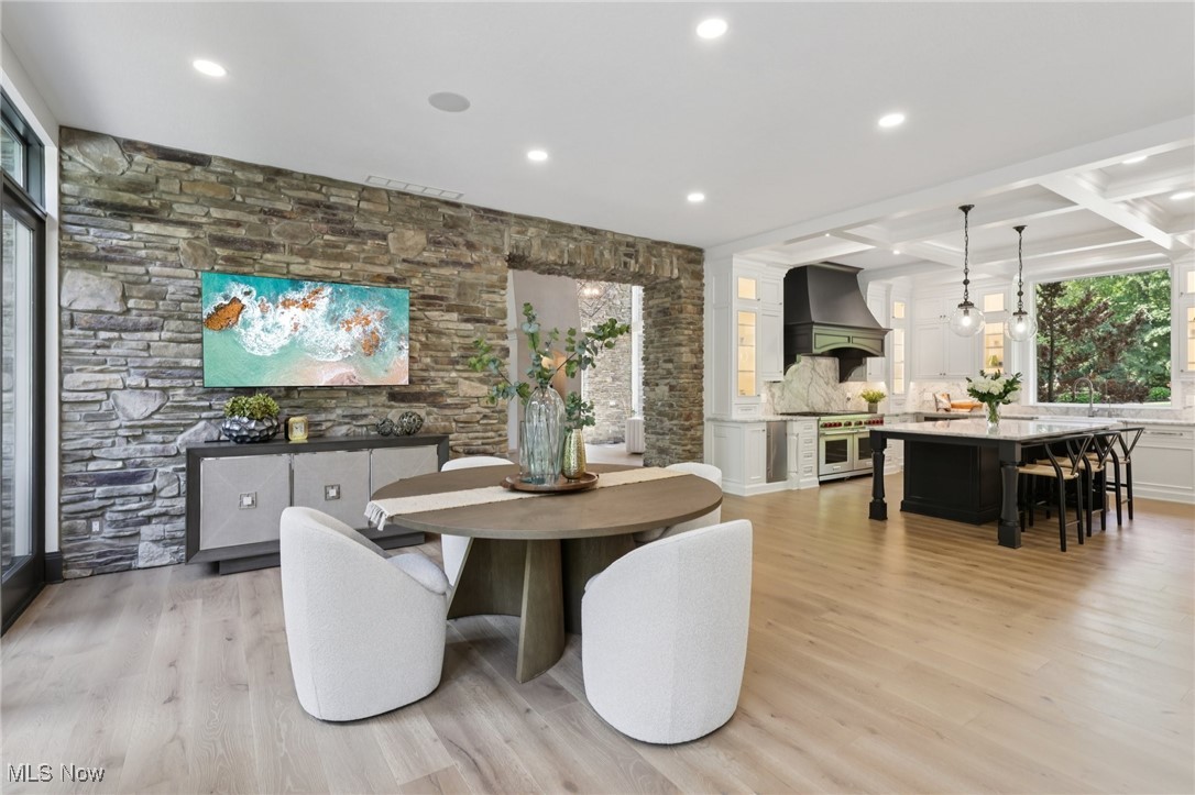 11945 Ladue Trail Chagrin Falls OH 44023