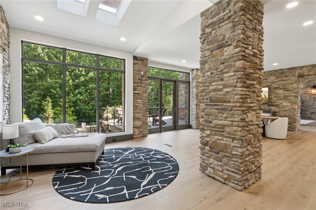 11945 Ladue Trail Chagrin Falls OH 44023