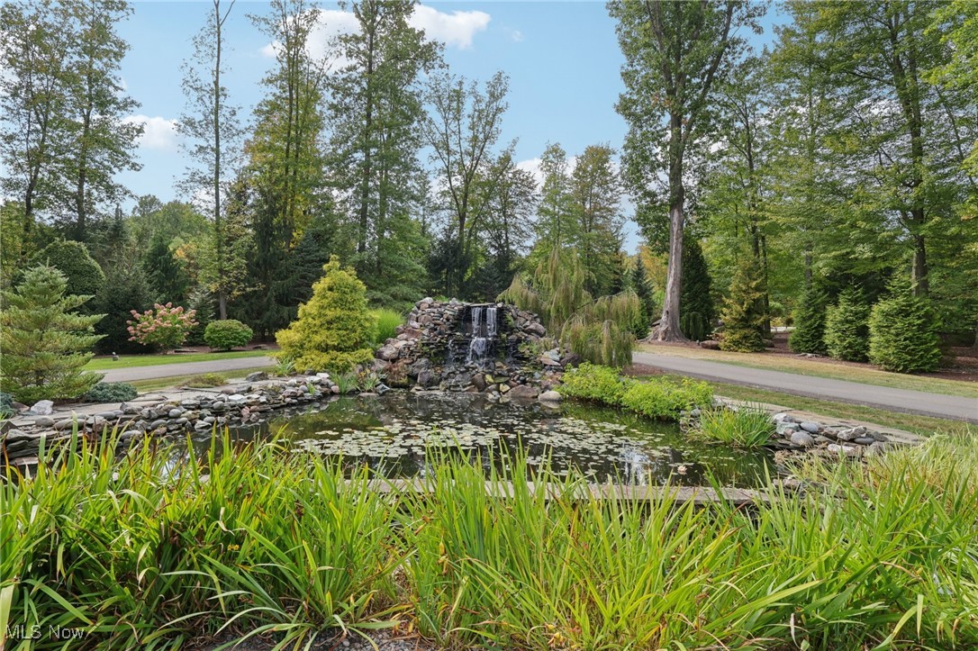 11945 Ladue Trail Chagrin Falls OH 44023