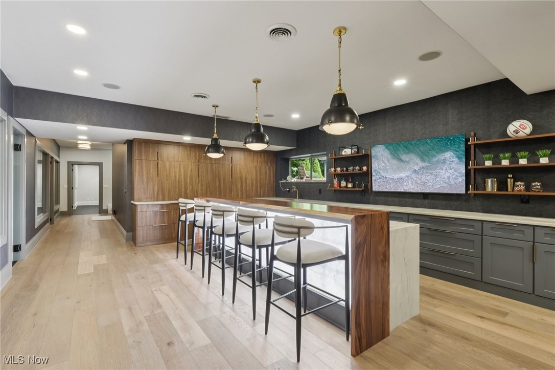 11945 Ladue Trail Chagrin Falls OH 44023