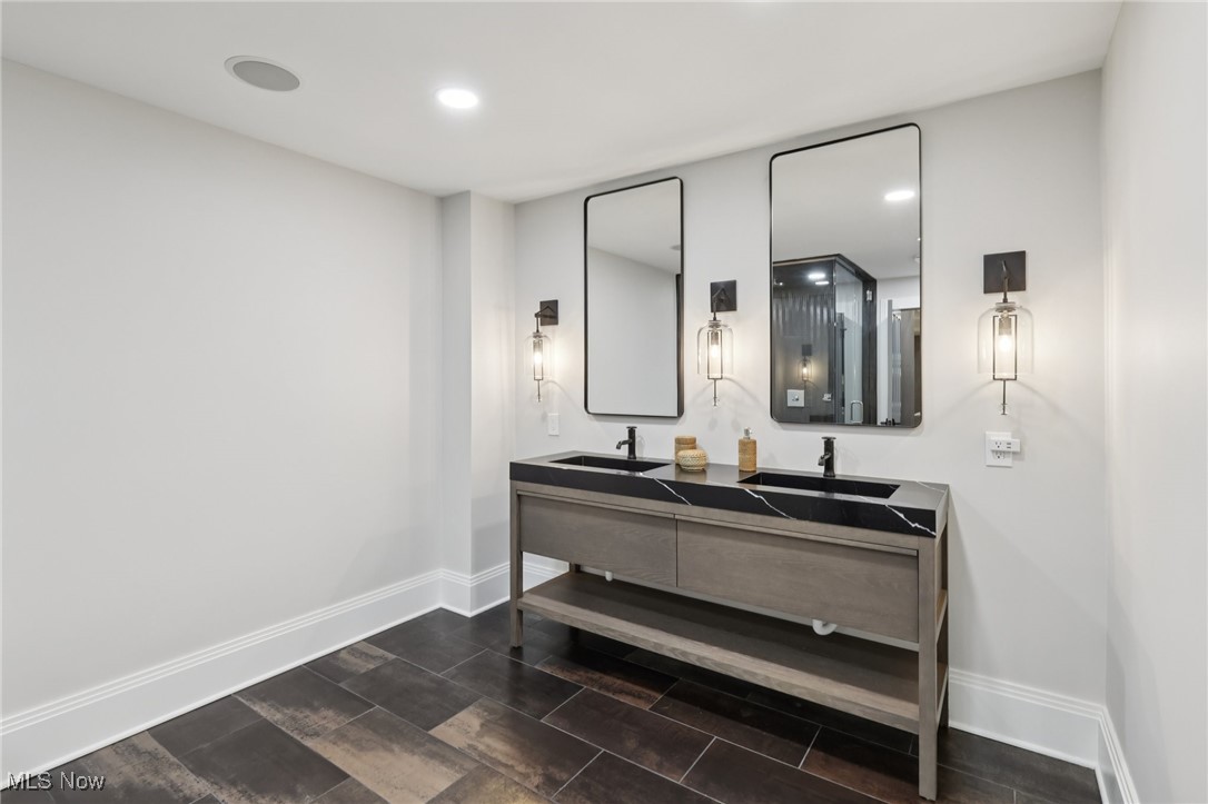 11945 Ladue Trail Chagrin Falls OH 44023