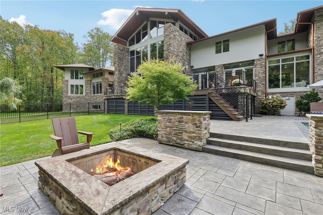 11945 Ladue Trail Chagrin Falls OH 44023