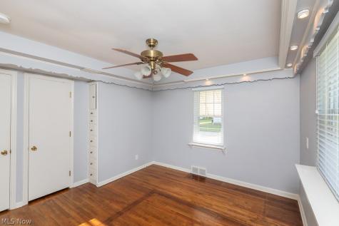 14733 Grapeland Avenue Cleveland OH 44111