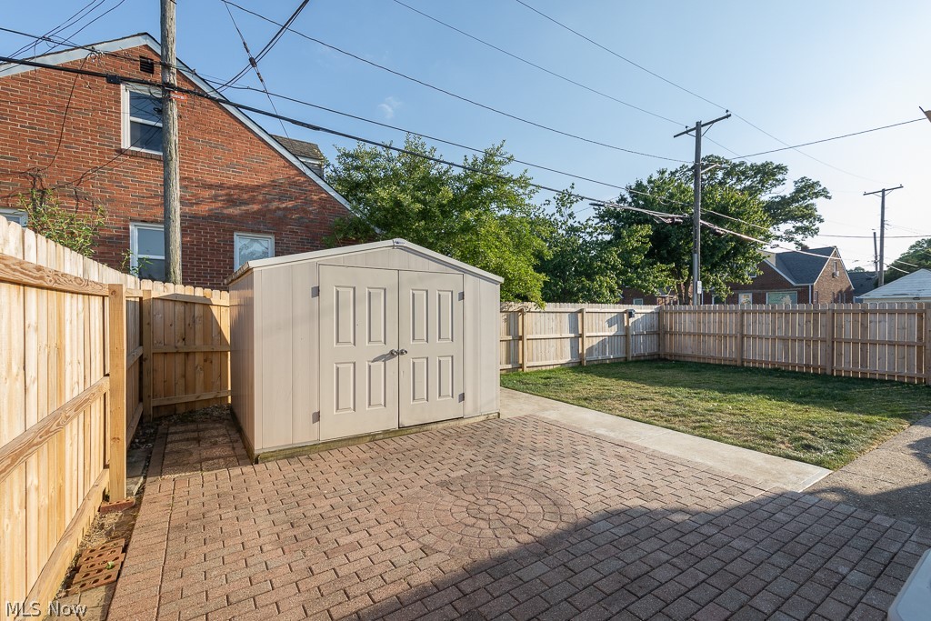 14733 Grapeland Avenue Cleveland OH 44111