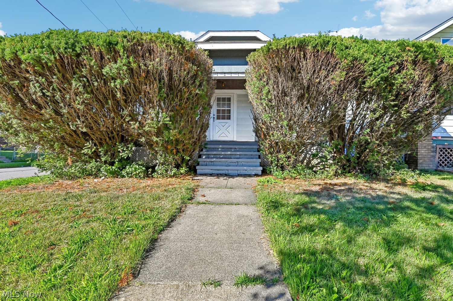 12112 Marne Avenue Cleveland OH 44111