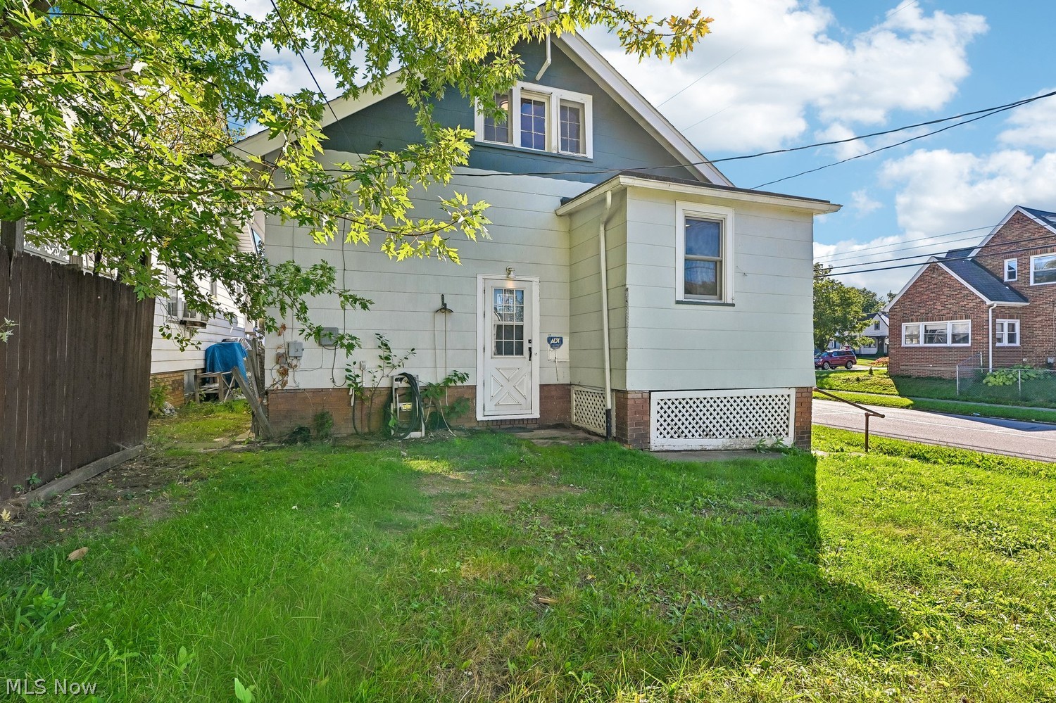 12112 Marne Avenue Cleveland OH 44111