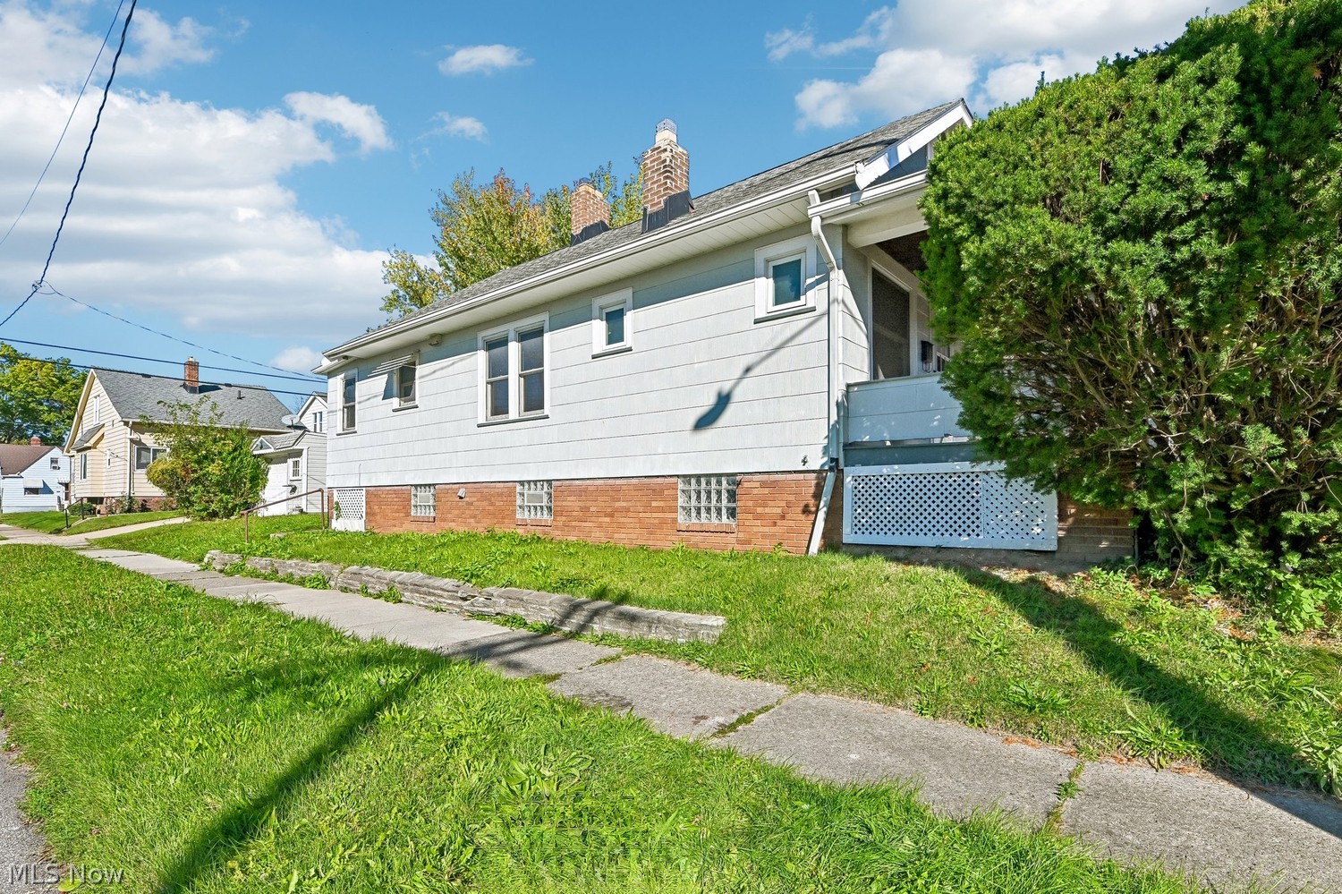 12112 Marne Avenue Cleveland OH 44111